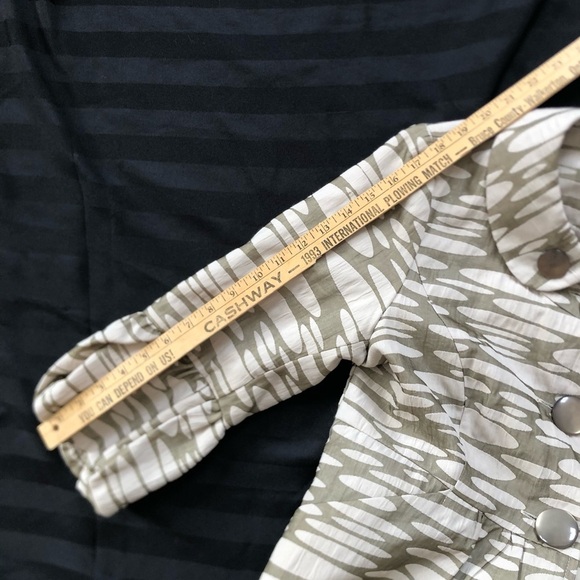 Mac & Jac Olive and White Patterned Jacket - Picture 10 of 13